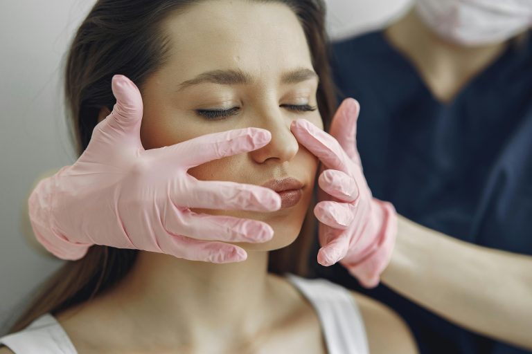 Kinetoterapia Maxilo-Facială: Recâștigă-ți Zâmbetul și Confortul Fără Durere