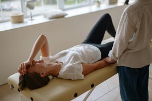 Osteopatia pentru Mână și Pumn: Redă finețea și libertatea mișcărilor tale